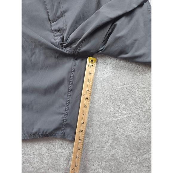 Under Armour HeatGear Shorts Mens 36 Gray Loose Fit Flat Front Athletic *Read - Picture 5 of 10